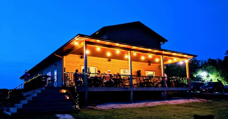Rich Harvest Winery outside of Syracuse, Nebraska combines beautiful views and setting with estate-grown wines